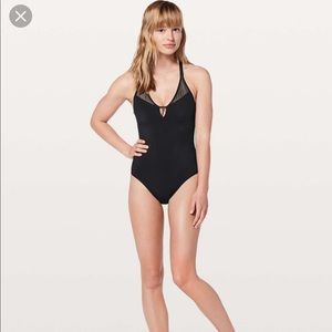 ON HOLD for LULUADICT86–Lululemon Wave Wonderer